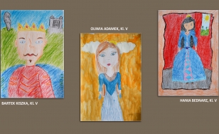 Prace uczestników wydarzenia. Na brązowej planszy widnieją 3 obrazki przedstawiające ludzi w strojach z epoki - mężczyznę z koroną na głowie oraz dwie kobiety w ozdobnych sukniach. Prace zostały wykonane farbami i kredkami.